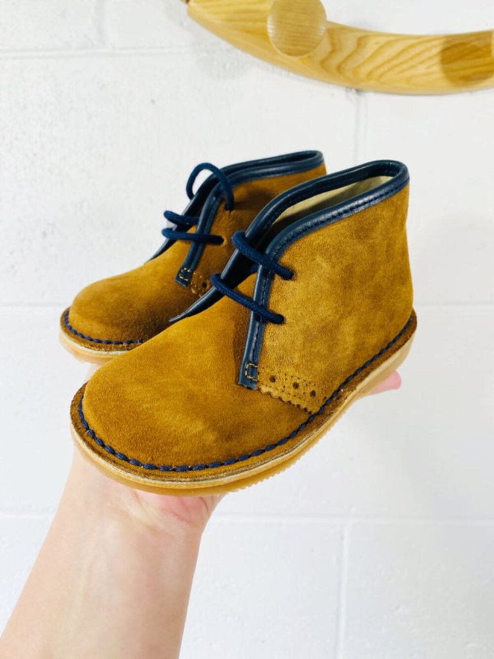 Jacadi Light Brown Suede Shoes, size 7 (23)